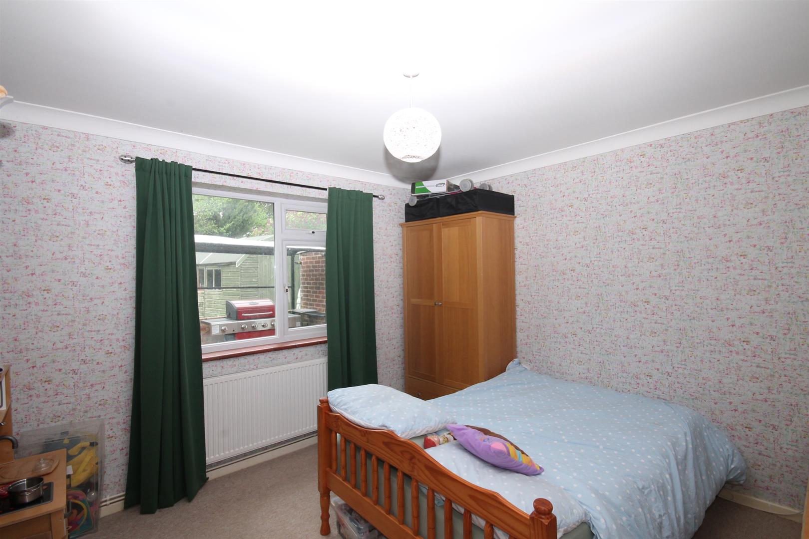 BEDROOM 2